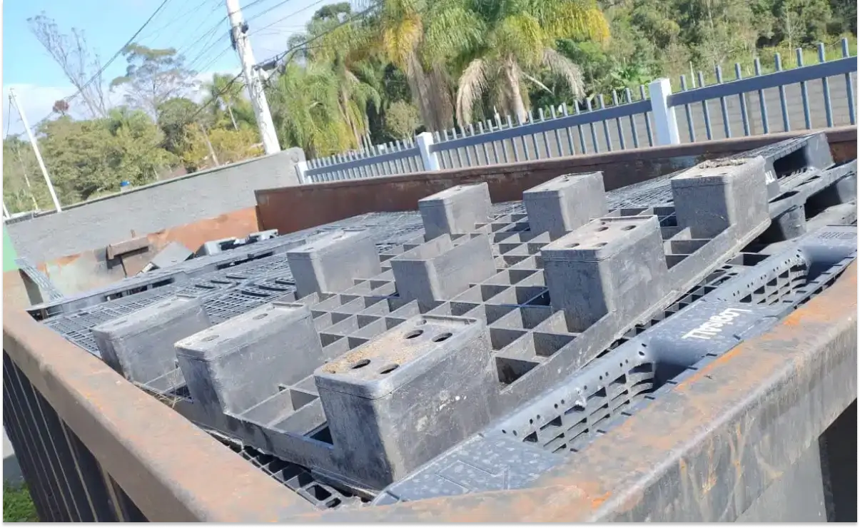 Caçamba 7 Caçamba 7